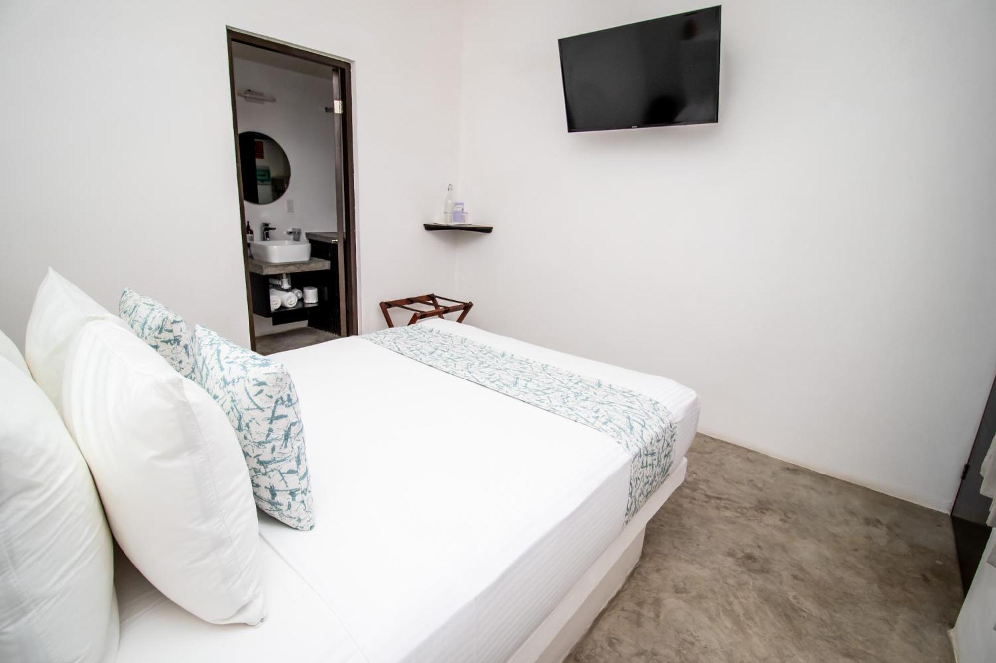 Hotel Hau Holbox, Oceanfront Boutique