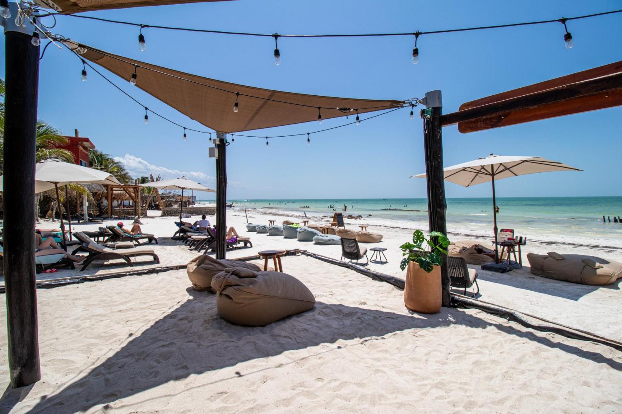 Hau Holbox, Oceanfront Boutique Hotel 4*